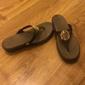 Crocs Sanrah Women's Flip Flop Sandals